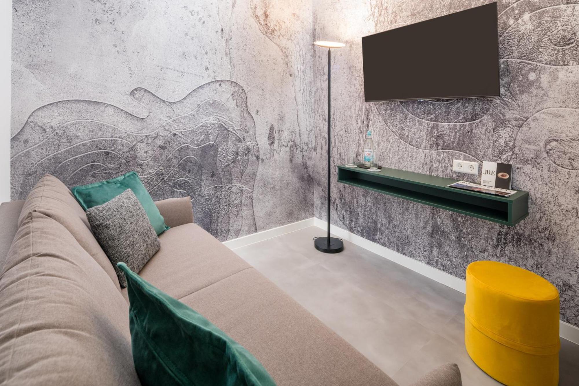 Goertler Hotel *